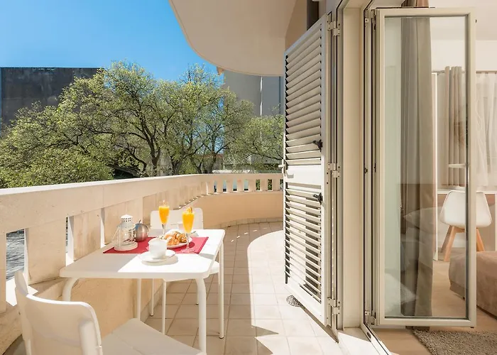 Urban Chic Luxe Apartments Near Beach Bacvice & Centre Split